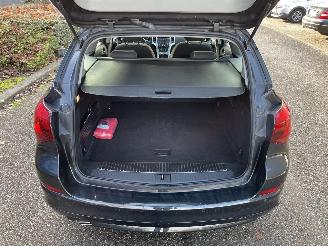 Opel Astra 1.4T picture 8