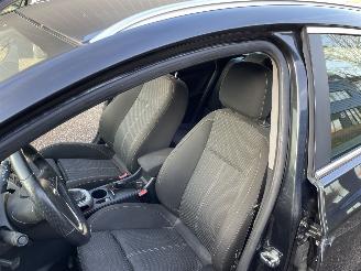 Opel Astra 1.4T picture 12