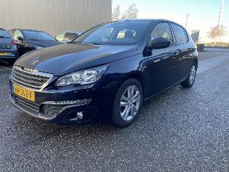 Schadeauto Peugeot 308 1.6 d 2015/12