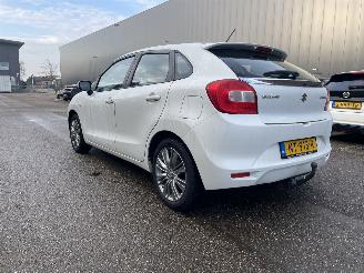 uszkodzony samochody osobowe Suzuki Baleno 1.2 66kw 5drs 2017/4