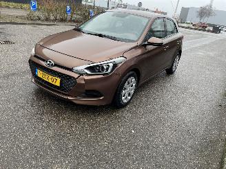 Hyundai I-20 1.2 5drs airco picture 2