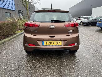 Hyundai I-20 1.2 5drs airco picture 5