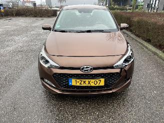 Hyundai I-20 1.2 5drs airco picture 3