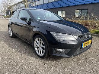 damaged passenger cars Seat Leon 2.0 tdi FR 2014/11