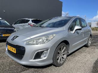 krockskadad bil auto Peugeot 308 1.6 88kw 2013/2