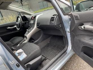 Toyota Auris 1.8 hybrid picture 9