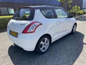 skadebil auto Suzuki Swift 1.2 airco 2011/8