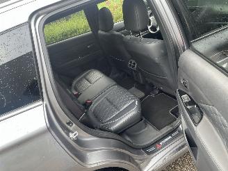 Mitsubishi Outlander 2.4 plug in hybrid picture 13