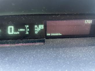 Toyota Prius 1.8 hybrid picture 14