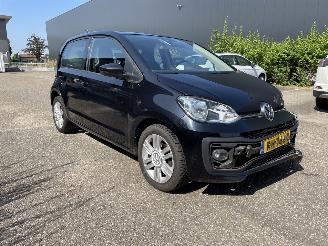 Coche accidentado Volkswagen Up! 5drs high up 2017/11