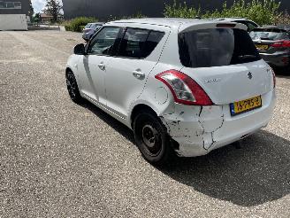 Suzuki Swift 1.2 5drs clima picture 6