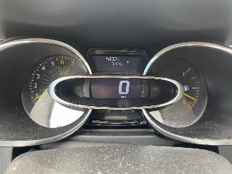 Renault Clio 0.9T 5DRS picture 9