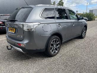 Damaged car Mitsubishi Outlander 2.0 Plug in LPG 2015/10