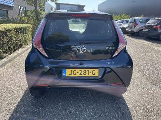 Toyota Aygo 5drs xplay picture 3