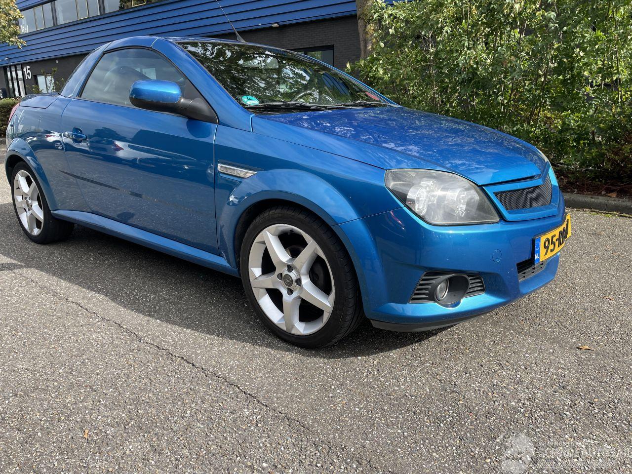 Opel Tigra 1.8