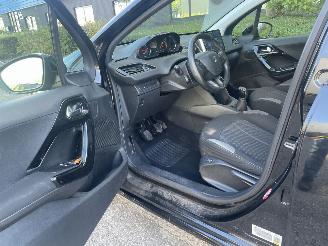 Peugeot 208 1.2 5drs picture 8