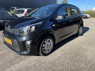 Unfallwagen Kia Picanto 5drs 2017/12