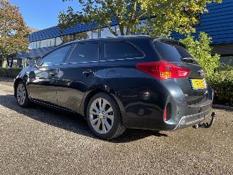 Voiture accidenté Toyota Auris 1.8 hybrid 2013/10