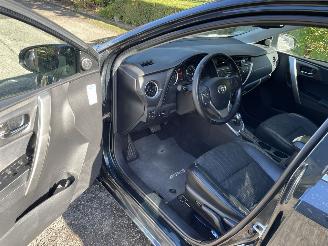 Toyota Auris 1.8 hybrid picture 11