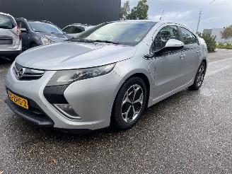 Opel Ampera 1.5 plugin hybrid picture 2