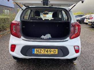 Kia Picanto 1.0 5drs airco picture 9
