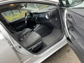 Toyota Auris 1.8 hybrid picture 10