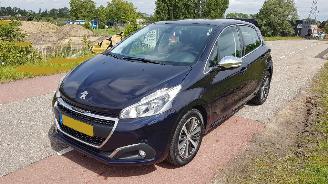 Peugeot 208 110PK  6-bak picture 11