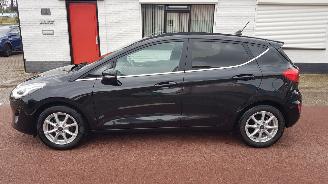 okazja samochody osobowe Ford Fiesta TITANIUM 2020/12