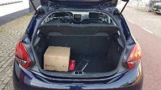 Peugeot 208 Tech Edition 110PK picture 12