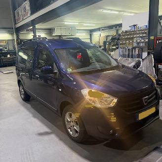 damaged passenger cars Dacia Dokker  2016/12