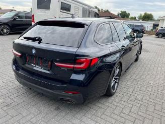 disassembly passenger cars BMW 5-serie d M Sport Touring 210KW Facelift Mild Hybrit 2021/3