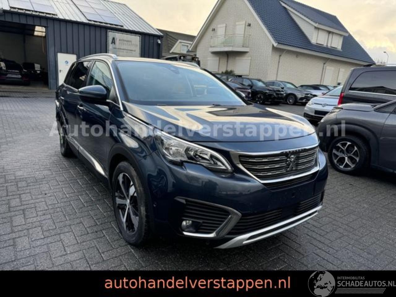 Peugeot 5008 II Allure Aut. Panamera 96 kW 12V e-THP