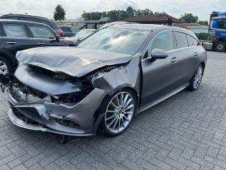 Coche accidentado Mercedes Cla-klasse 180d Shooting Brake AMG Panorama 2020/6