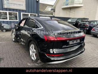 krockskadad bil auto Audi E-tron Sportback 50 Quattro advanced 2022/5