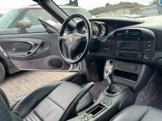 Porsche Boxster Cabriolet  2.7L Hardtop picture 8