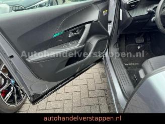 Peugeot 2008 e II Allure Pack Full Elektro picture 13