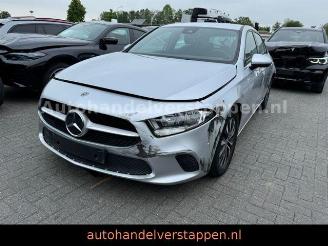 skadebil vrachtwagen Mercedes A-klasse d DAB+ Navigation 106co2 2019/11