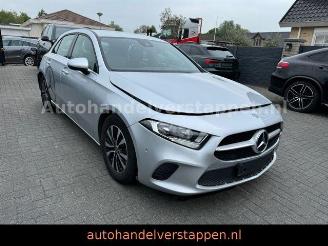 Voiture accidenté Mercedes A-klasse d DAB+ Navigation 106co2 2019/11