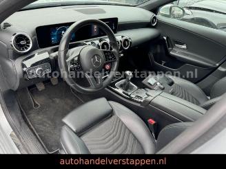 Mercedes A-klasse d DAB+ Navigation 106co2 picture 12