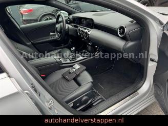 Mercedes A-klasse d DAB+ Navigation 106co2 picture 16