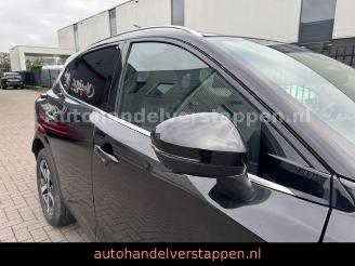 Nissan Qashqai 1.3 DIG-T MHEV N-Connecta Pano 360Cam picture 5