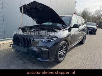 BMW X7 M50d 294KW Pano Sky -Executive- 6Sitzer picture 1