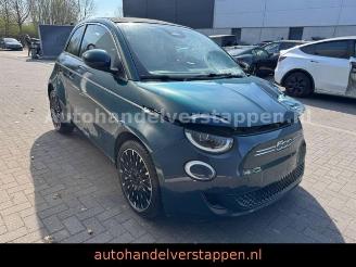 Vrakbiler auto Fiat 500E 500 e La Prima 87KW  Cabriolet 2020/12