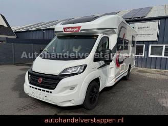 krockskadad bil camper Challenger   2022/2