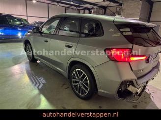 BMW iX1 30 xDrive M Sport Harman Pano HUD Leder picture 4