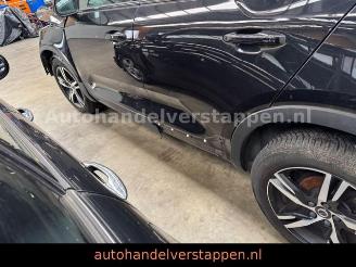 Volvo XC40 T3 R Design Sport 120KW Leder Navi picture 8