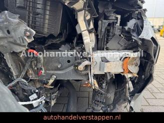 Audi A4 Avant 35 TFSI S line Plus Black Edition Pano picture 17