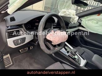 Audi A4 Avant 35 TFSI S line Plus Black Edition Pano picture 14