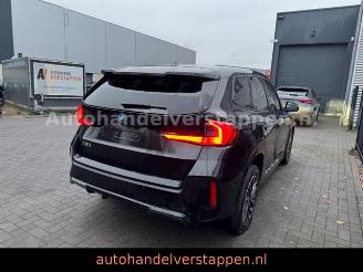 BMW iX1 20 eDrive M Sport 67KWH Panorama live picture 3