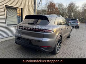 Avarii autoturisme Porsche Cayenne E-Hybrid Exclusive Design Matric ACC 2024/5